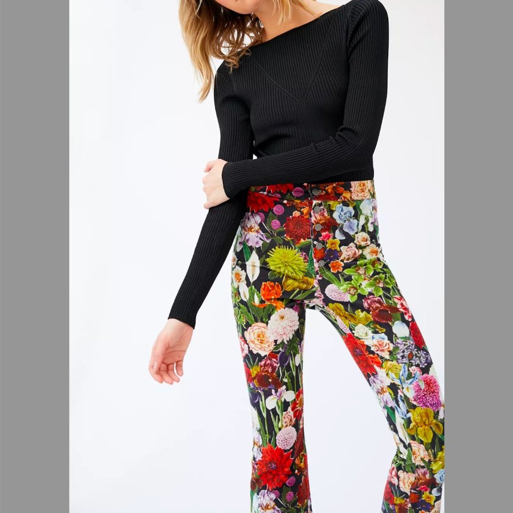 UO Kat Velvet High-Waisted Kick Flare Pant